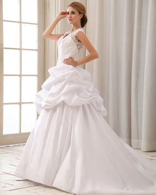 Romantische kant kap mouw halter hals trouwjurken met hart-vormige beha